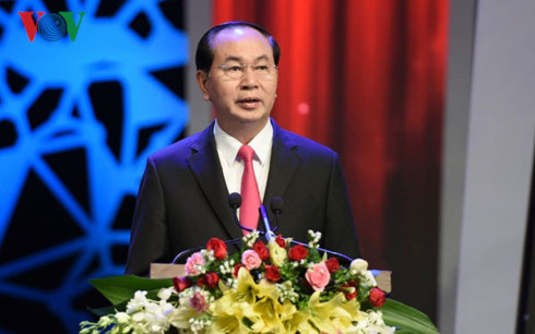Chủ tịch nước dự lễ trao Giải Báo chí quốc gia lần thứ XI - năm 2016
